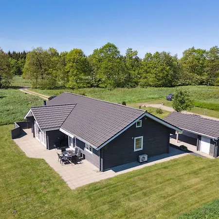 Quanna - 30km From The Sea By Interhome Toftlund
